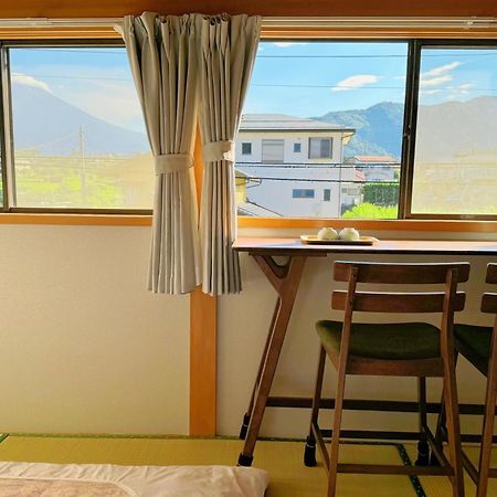 富士山を眺められる宿 ゲストハウス花水木 Nishikatsura Exterior photo