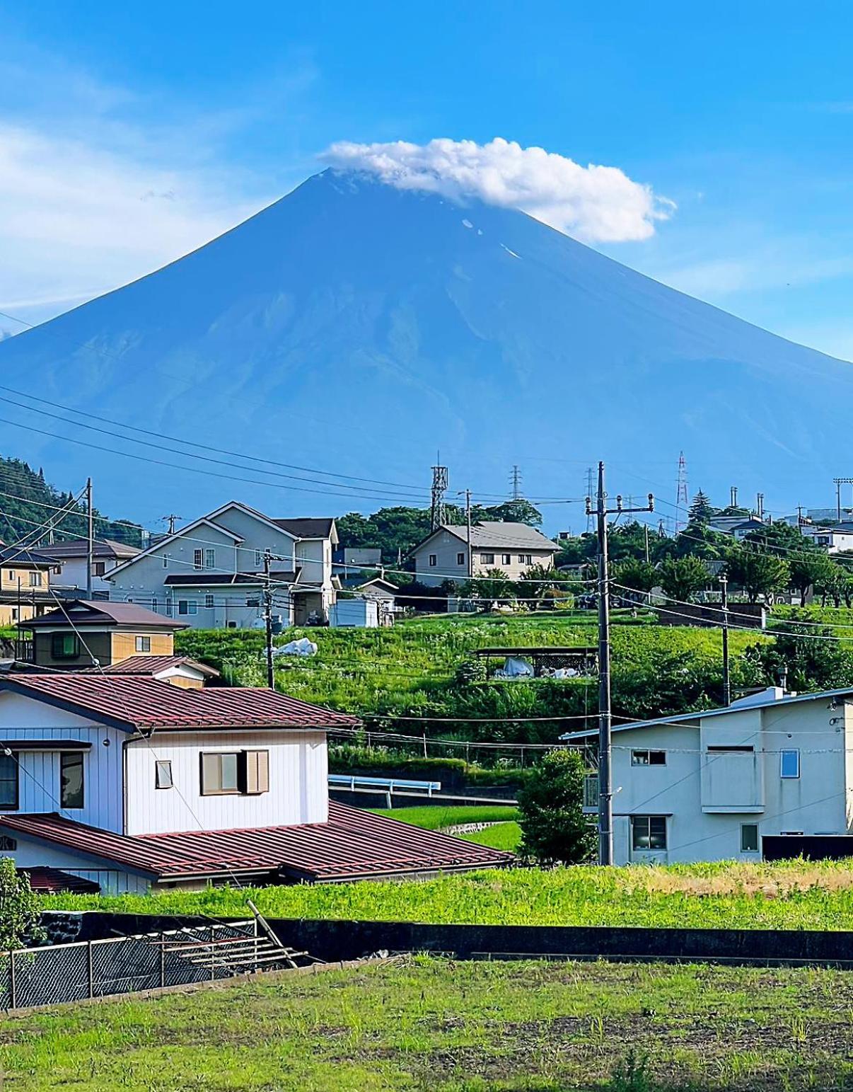 富士山を眺められる宿 ゲストハウス花水木 Nishikatsura Exterior photo